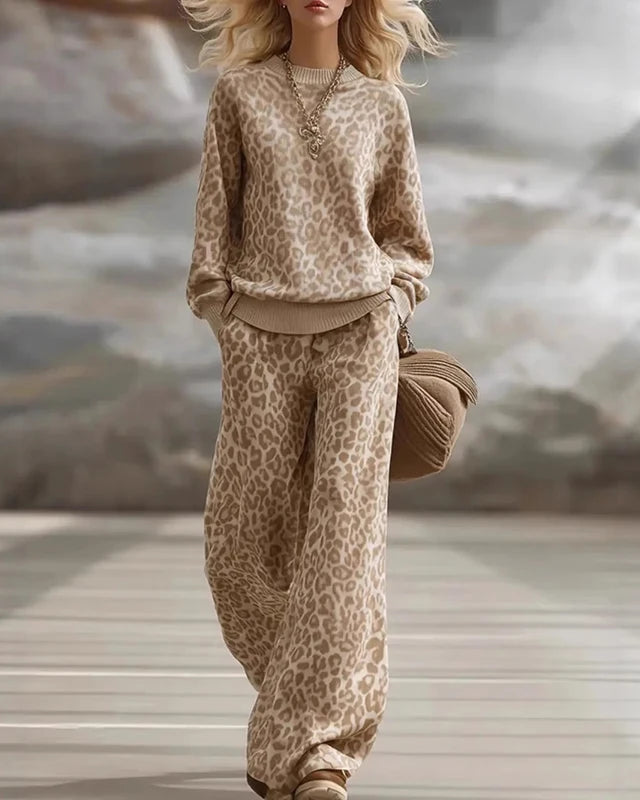 Lana Leopard Cozy Set